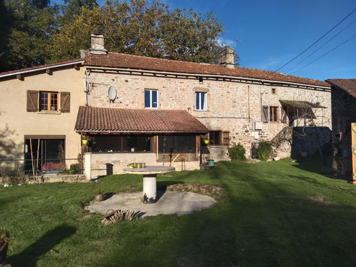 Sur La Colline Apartment Sousceyrac Bagian luar foto
