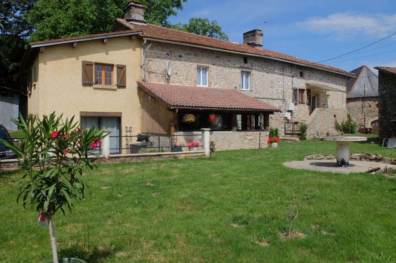 Sur La Colline Apartment Sousceyrac Bagian luar foto